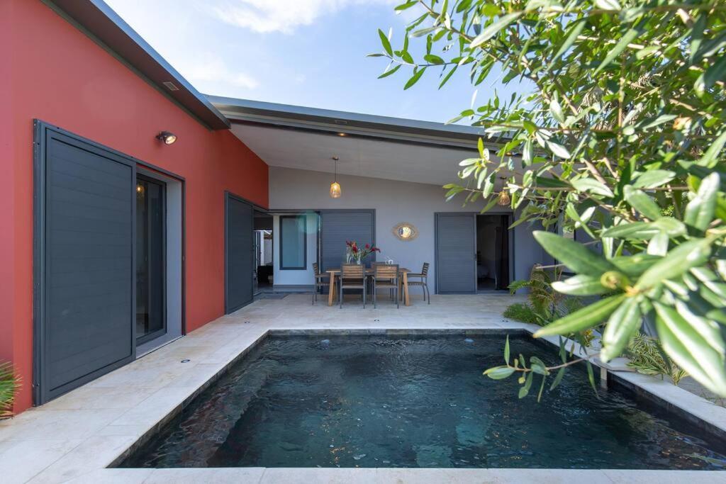 Villa Benjoin St-Pierre Piscine Chauffee Et Mer Saint Pierre Buitenkant foto